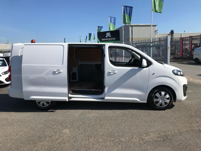 2020 Vauxhall Vivaro 3100 L2 H1 2.0D 120PS SPORTIVE EURO 6 (DL70JCX) Image 8