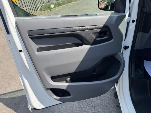 2020 Vauxhall Vivaro 3100 L2 H1 2.0D 120PS SPORTIVE EURO 6 (DL70JCX) Image 36