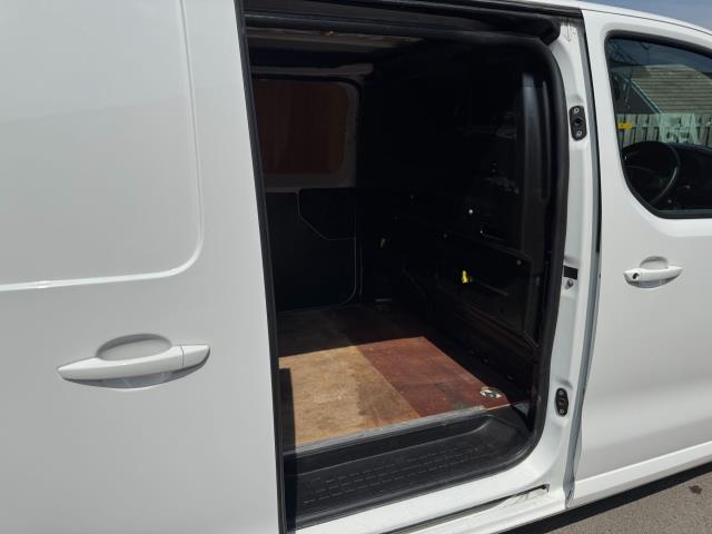 2020 Vauxhall Vivaro 3100 L2 H1 2.0D 120PS SPORTIVE EURO 6 (DL70JCX) Image 44