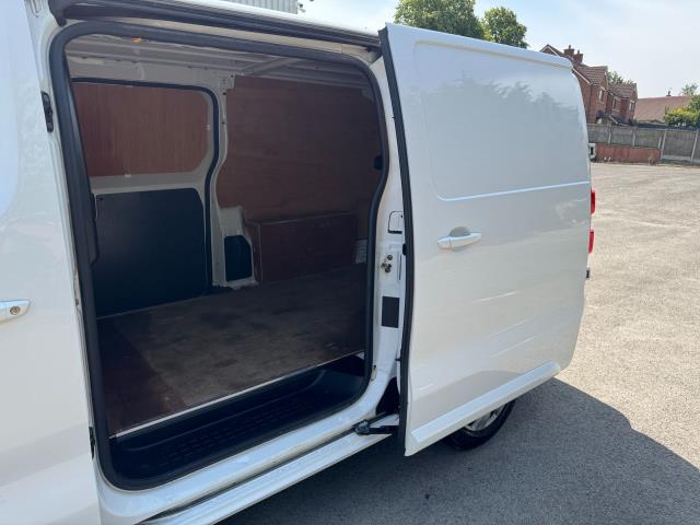 2020 Vauxhall Vivaro 3100 L2 H1 2.0D 120PS SPORTIVE EURO 6 (DL70JCX) Image 42