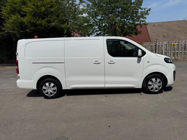 2020 Vauxhall Vivaro 3100 L2 H1 2.0D 120PS SPORTIVE EURO 6 (DL70JCX) Image 10