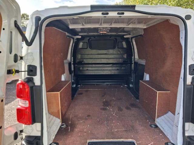 2020 Vauxhall Vivaro 2900 L2 H1 1.5D 100PS DYNAMIC EURO 6 (DL70JEO) Image 9