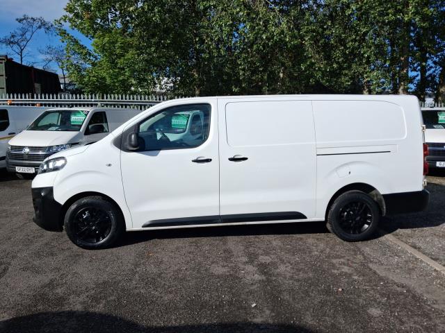 2020 Vauxhall Vivaro 2900 L2 H1 1.5D 100PS DYNAMIC EURO 6 (DL70JEO) Image 4