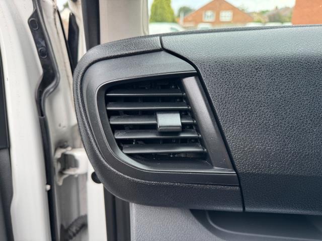 2020 Vauxhall Vivaro L2 2900 1.5D 100Ps Dynamic H1 Van (DL70JKO) Image 39