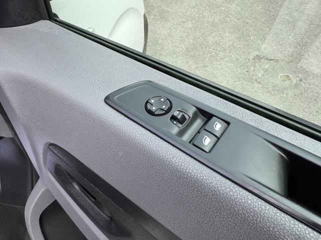 2020 Vauxhall Vivaro 2900 1.5D 100Ps Dynamic H1 Van (DL70JVZ) Image 19