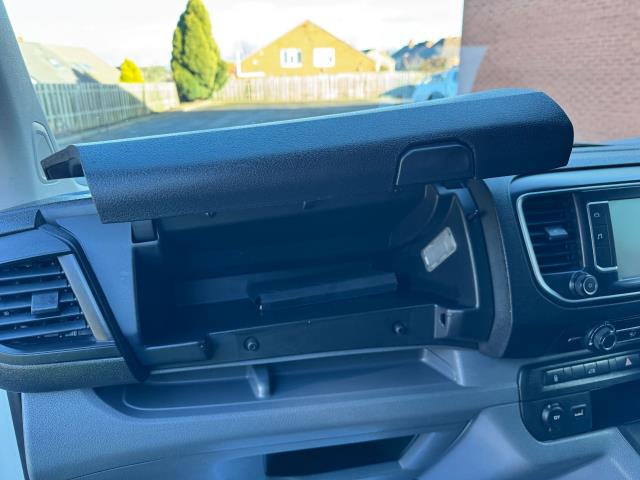 2020 Vauxhall Vivaro 2900 1.5D 100Ps Dynamic H1 Van (DL70STZ) Image 39