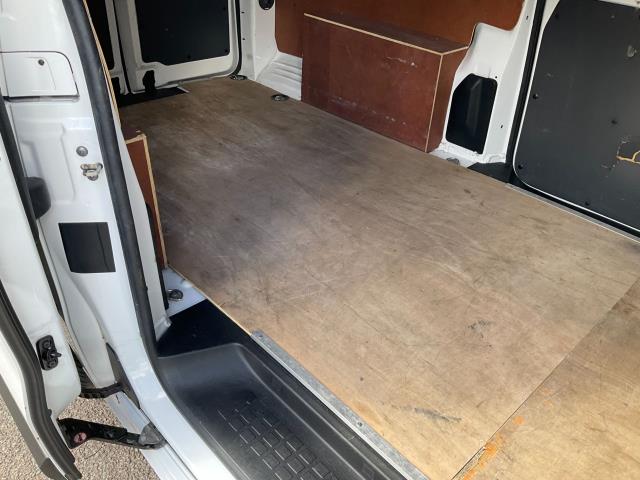 2020 Vauxhall Vivaro 2900 1.5D 100Ps Dynamic H1 Van (DL70TDZ) Image 17