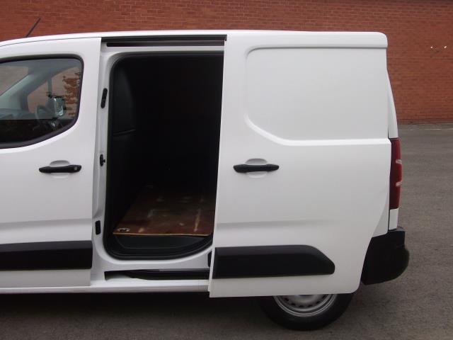 2019 Vauxhall Combo Cargo 2000 1.6 Turbo D 100Ps H1 Edition Van (DN19KKC) Thumbnail 38