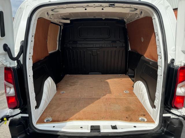 2021 Vauxhall Combo Cargo 2300 1.5 Turbo D 100Ps H1 Dynamic Van EURO 6 (DN21GPZ) Image 44