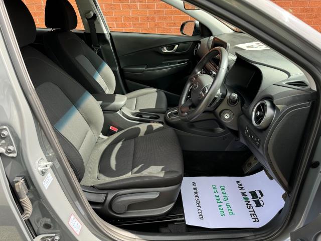 2022 Hyundai KONA 1.6 Gdi Hybrid Se Connect 5Dr Dct (DN22VTC) Image 17