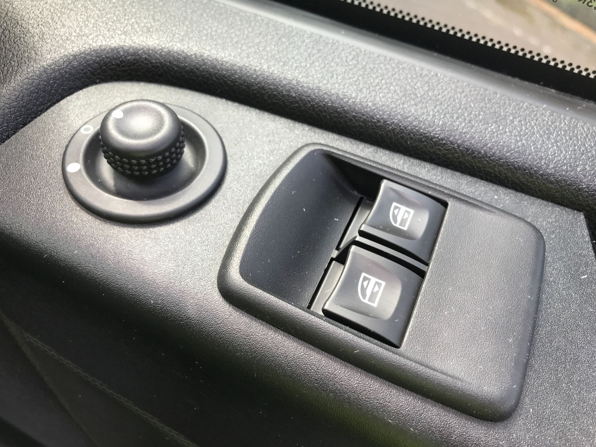 2018 Vauxhall Vivaro 2900 L2 H1 1.6CDTI 120PS SPORTIVE EURO 6 (DN68YMF) Image 30