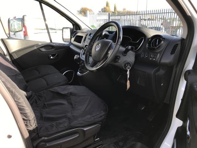 2018 Vauxhall Vivaro 2900 L2 H1 1.6CDTI 120PS SPORTIVE EURO 6 (DN68YZZ) Image 15