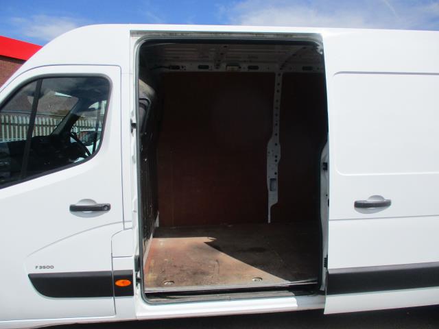 2021 Vauxhall Movano 2.3 Turbo D 135Ps H2 Van (DN71BZF) Image 24
