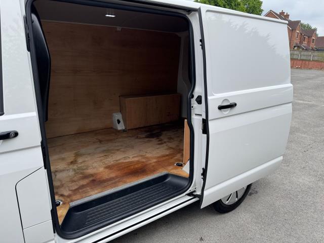 2023 Volkswagen Transporter 2.0 TDI 110 Startline Van (DN73LVH) Image 45