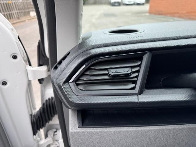 2023 Volkswagen Transporter 2.0 TDI 110 Startline Van (DN73LVH) Image 43