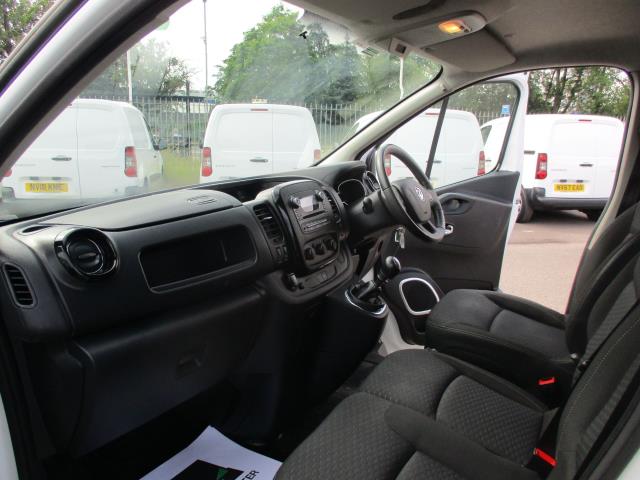 2018 Vauxhall Vivaro L2 H1 2900 1.6CDTI 120PS SPORTIVE EURO 6 (DP18VAJ) Thumbnail 16