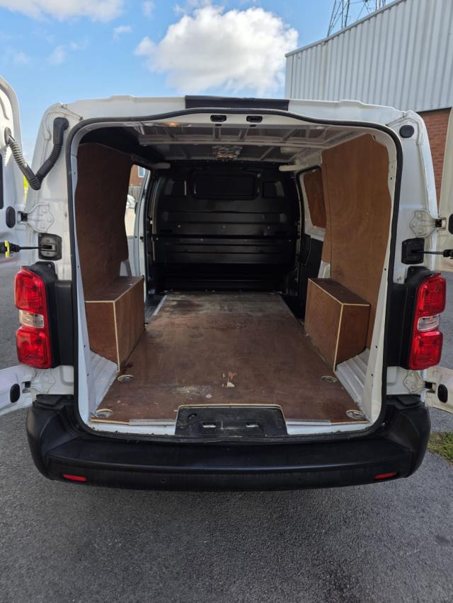 2022 Vauxhall Vivaro L2 2900 1.5D 100Ps Dynamic H1 Van (DP22GNV) Image 10