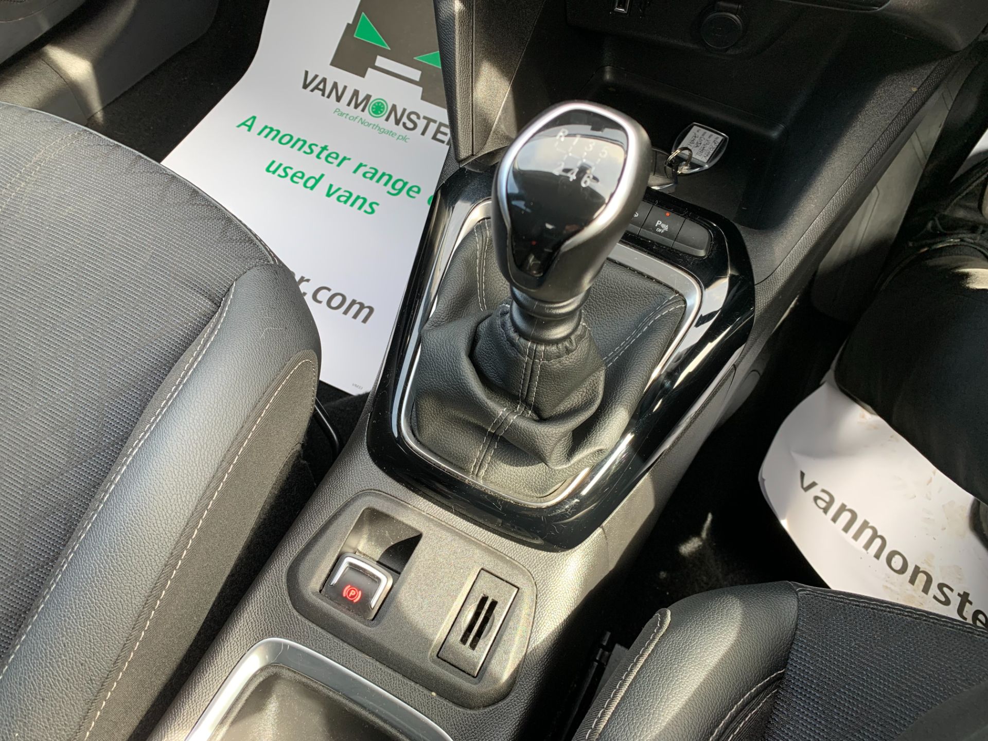 2020 Vauxhall Corsa 1.2 Turbo Elite Nav Premium 5Dr (DP70HHV) Thumbnail 19