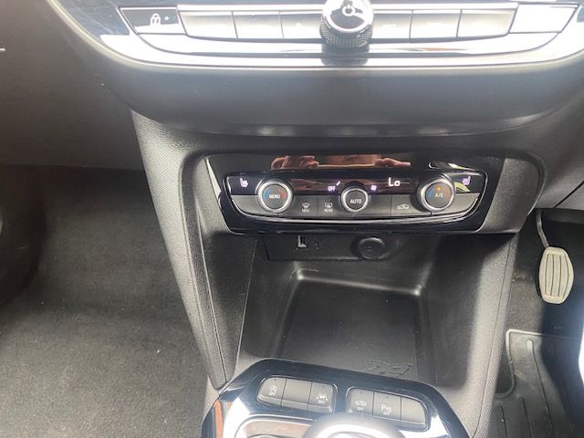 2020 Vauxhall Corsa 1.2 Turbo Elite Nav Premium 5Dr (DP70HLM) Image 14