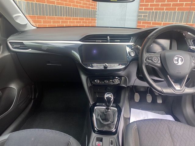 2020 Vauxhall Corsa 1.2 Turbo Elite Nav Premium 5Dr (DP70HLM) Thumbnail 8