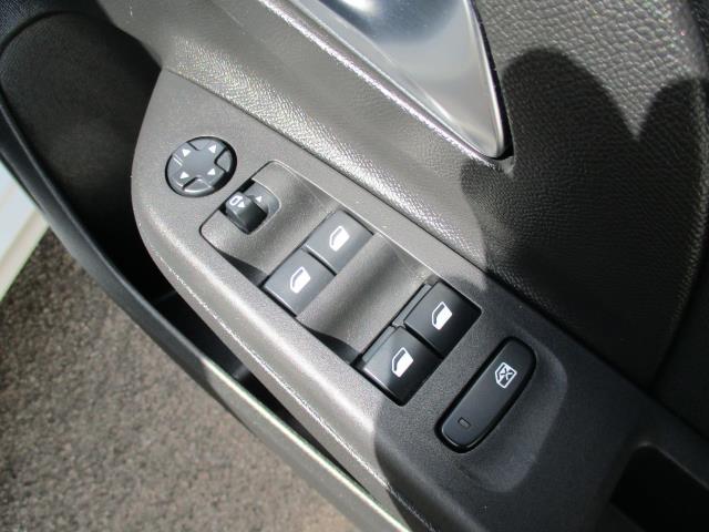 2020 Vauxhall Corsa 1.2 Turbo Elite Nav Premium 5Dr (DP70HVR) Image 11