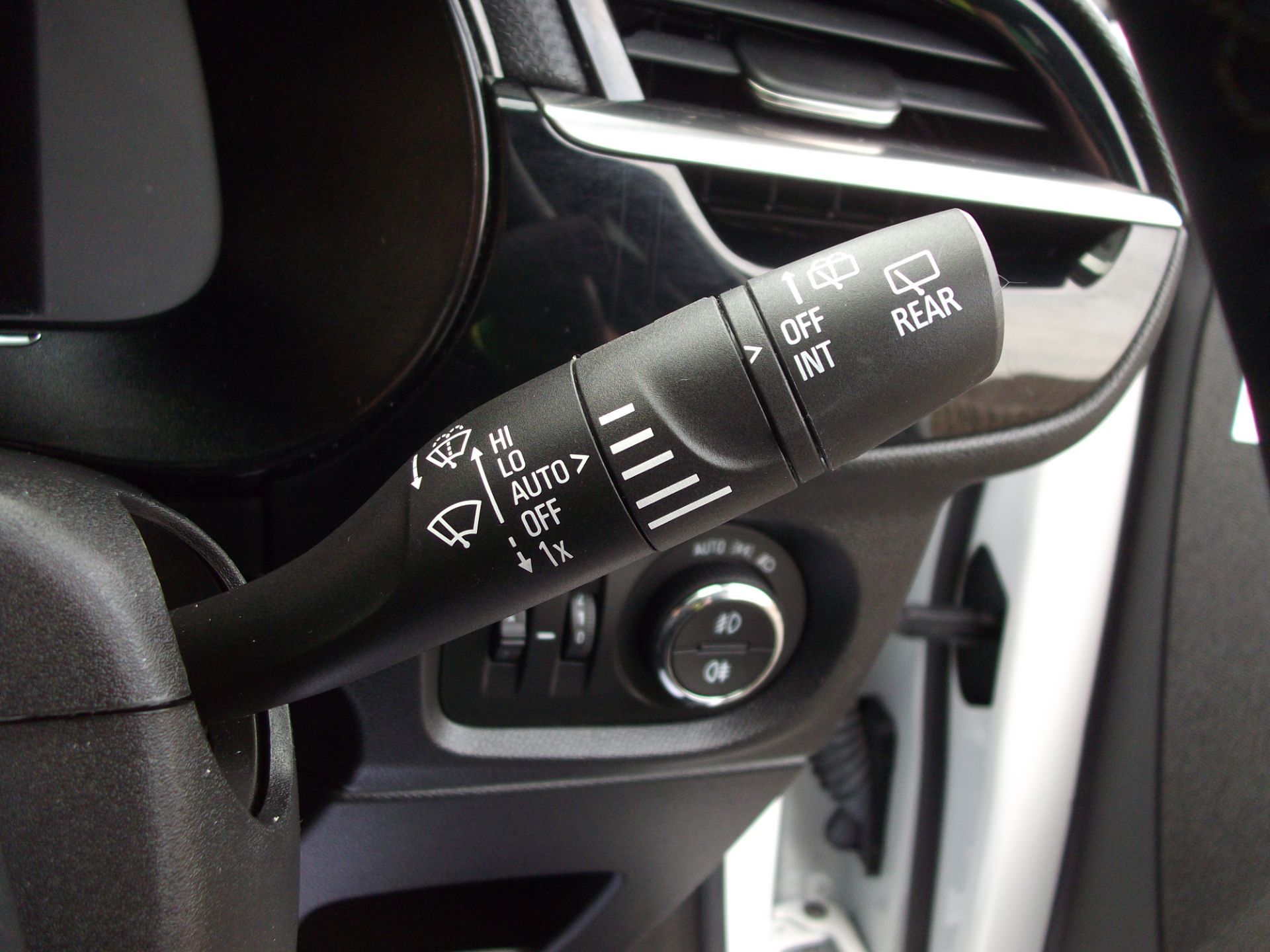 2020 Vauxhall Corsa 1.2 Turbo Elite NAV Premium 5Dr (DP70HVZ) Thumbnail 24