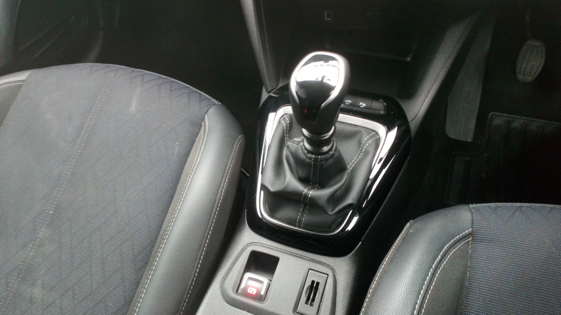 2020 Vauxhall Corsa 1.2 Turbo Elite Nav Premium 5Dr (DP70KJZ) Thumbnail 21