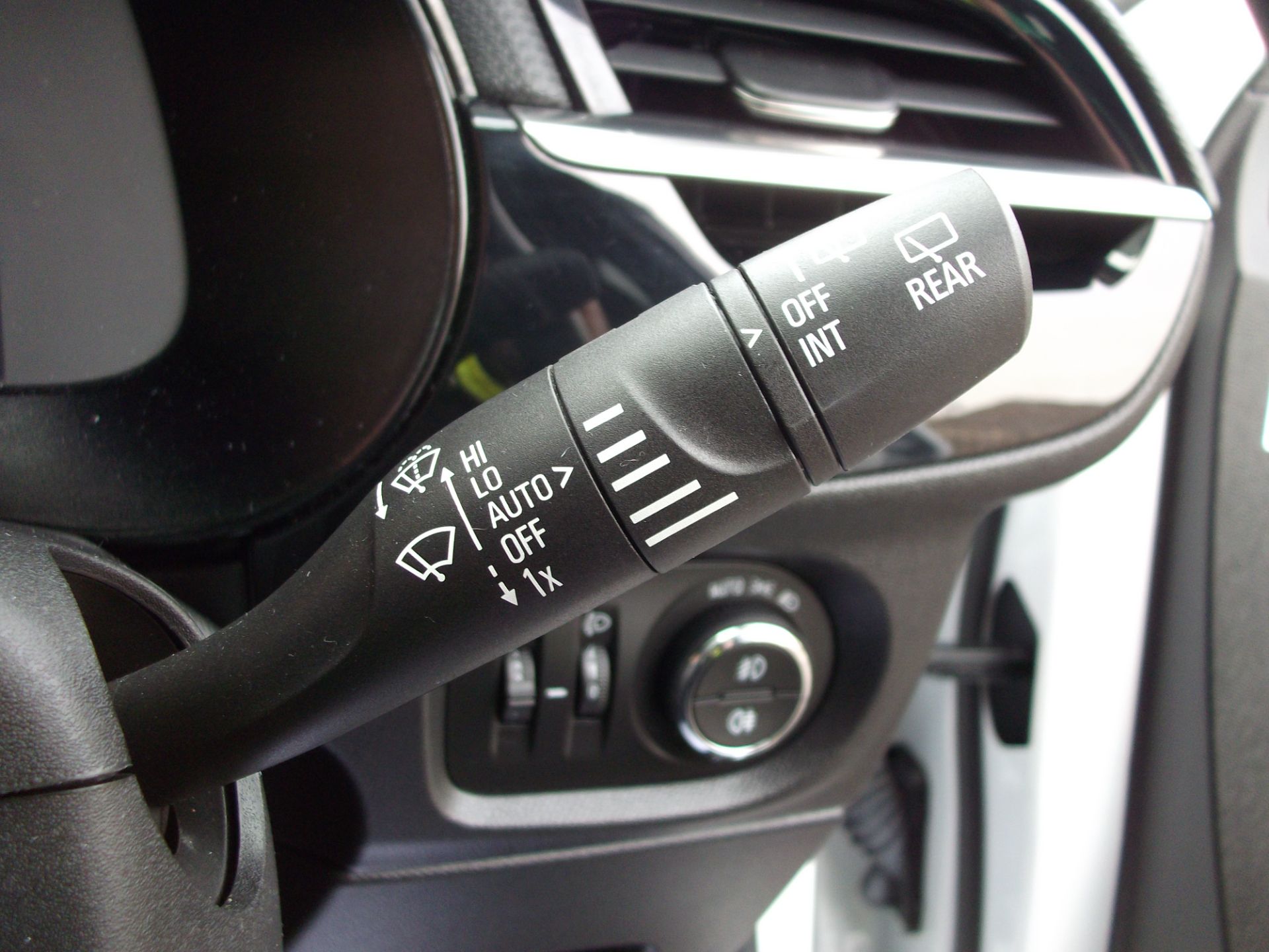2020 Vauxhall Corsa 1.2 Turbo Elite NAV Premium 5Dr (DP70KNZ) Thumbnail 24