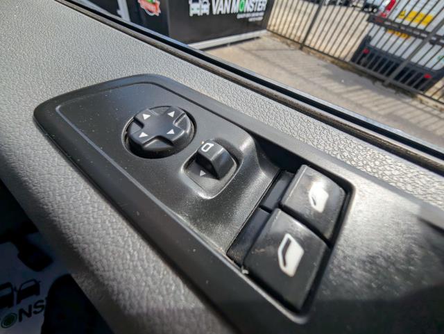 2021 Vauxhall Vivaro 2900 1.5D 100Ps Dynamic H1 Van (DS21ZHP) Image 20