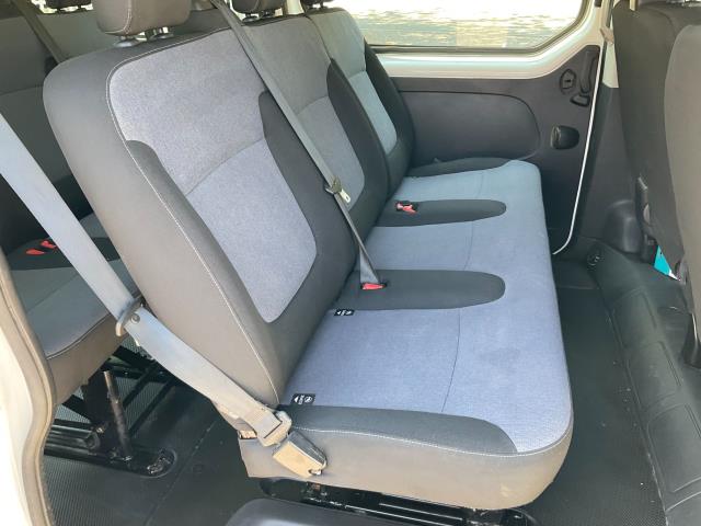 2018 Vauxhall Vivaro 2900 1.6Cdti 120Ps H1 Kombi 9 Seater (Mini Bus) (DS68FSA) Image 18