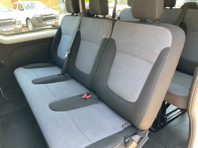 2018 Vauxhall Vivaro 2900 1.6Cdti 120Ps H1 Kombi 9 Seater (Mini Bus) (DS68FSA) Image 10