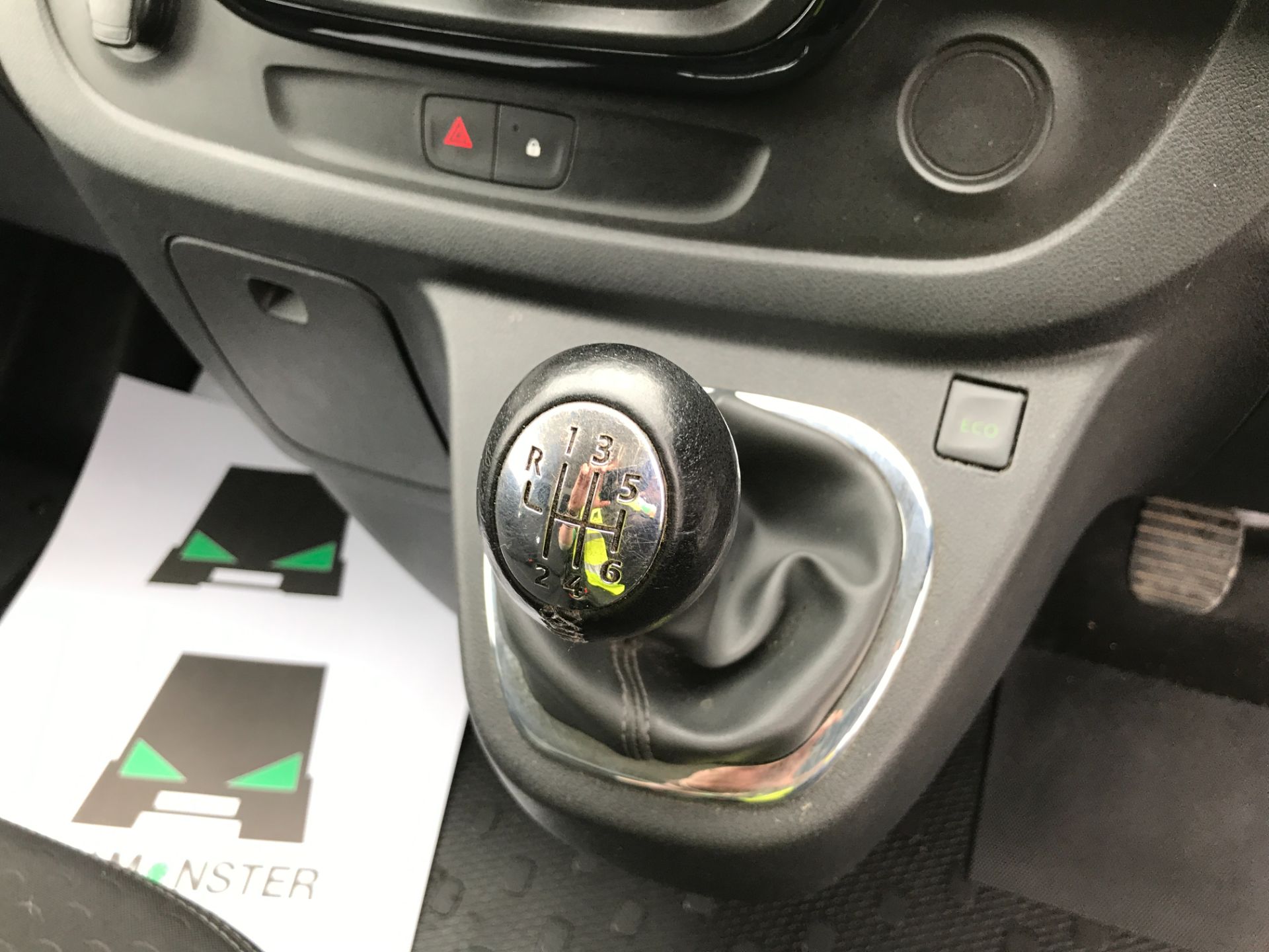 2018 Vauxhall Vivaro 2900 L2 H1 1.6CDTI 120PS SPORTIVE EURO 6 (DS68FSK) Image 14