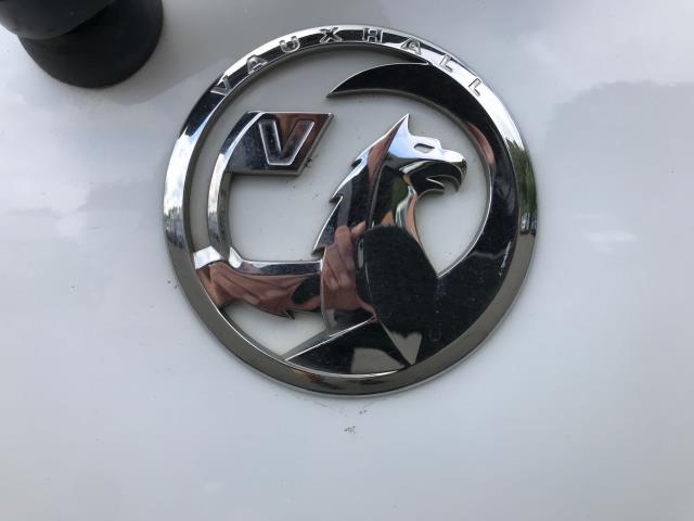 2018 Vauxhall Vivaro 2900 L2 H1  1.6CDTI 120PS 9 SEAT MINIBUS EURO 6 (DS68FWP) Image 19