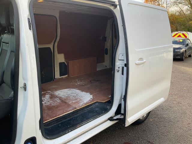 2019 Vauxhall Vivaro L2 2900 1.5D 100Ps Sportive H1 Van EURO 6 (DS69AMX) Image 8