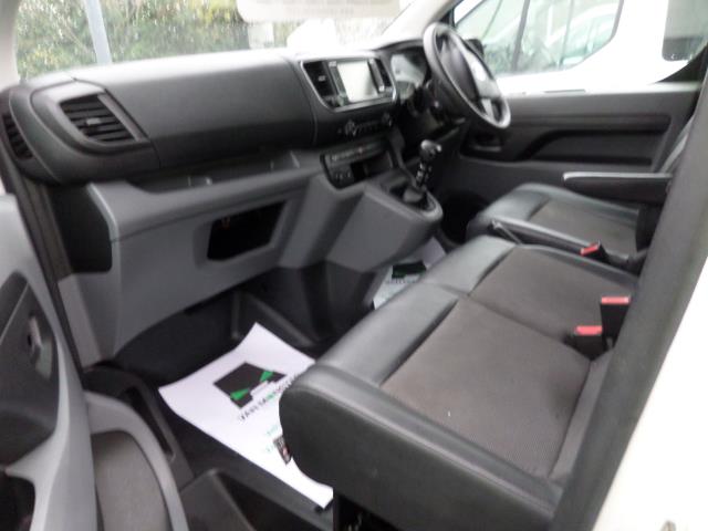 2019 Vauxhall Vivaro 2900 1.5D 100PS SPORTIVE H1 L2  EURO 6 (DS69SUY) Image 13