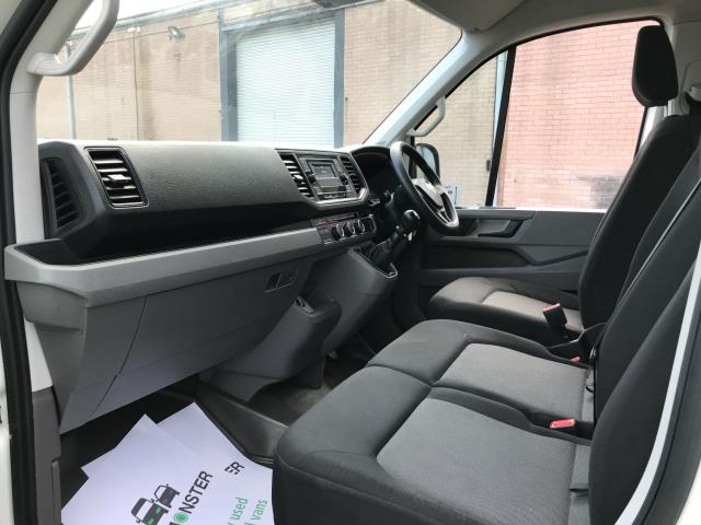 2021 Volkswagen Crafter CR35 13FT 6 LUTON 140PS STARTLINE EURO 6 TAIL LIFT  (DS70FVO) Image 22