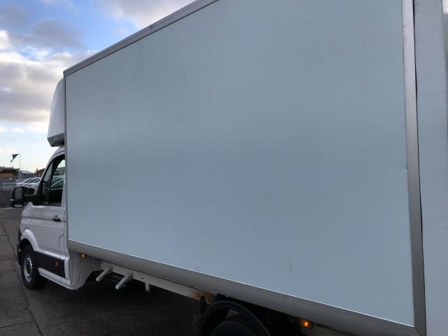 2021 Volkswagen Crafter CR35 13FT 6 LUTON 140PS STARTLINE EURO 6 TAIL LIFT  (DS70FVO) Image 10