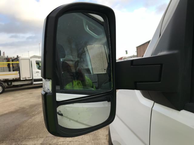 2021 Volkswagen Crafter CR35 13FT 6 LUTON 140PS STARTLINE EURO 6 TAIL LIFT  (DS70FVO) Image 40