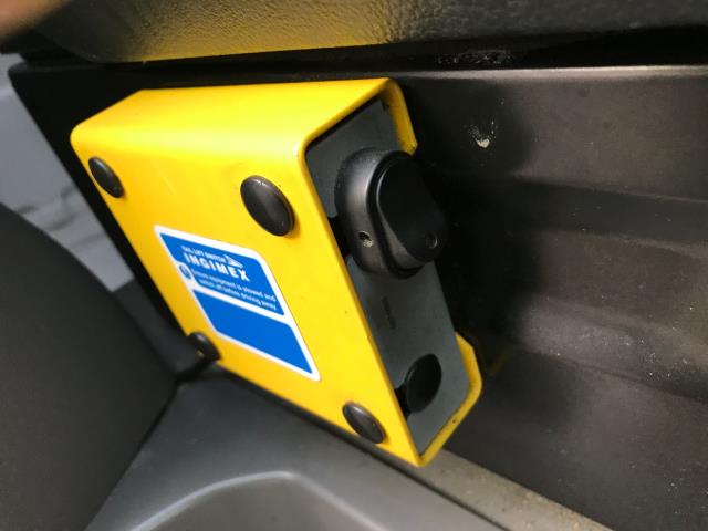 2021 Volkswagen Crafter CR35 13FT 6 LUTON 140PS STARTLINE EURO 6 TAIL LIFT  (DS70FVO) Image 13