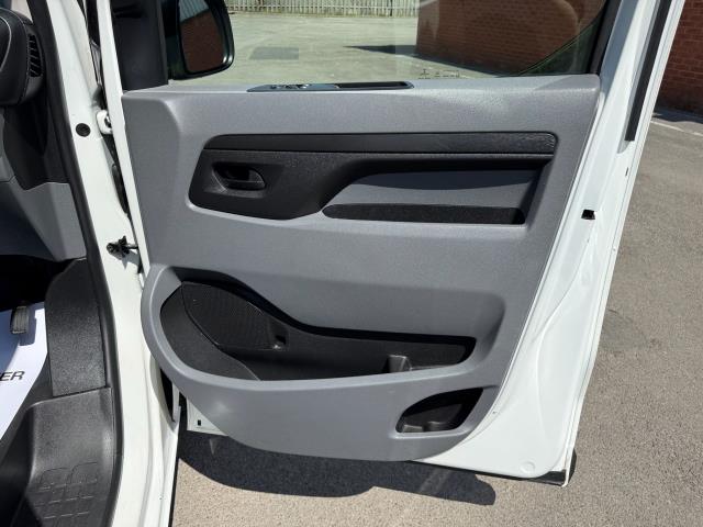 2020 Vauxhall Vivaro 2900 1.5D 100Ps Dynamic L2 H1 Van (DS70JKK) Image 18
