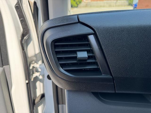 2020 Vauxhall Vivaro 2900 1.5D 100Ps Dynamic L2 H1 Van (DS70JKK) Image 40