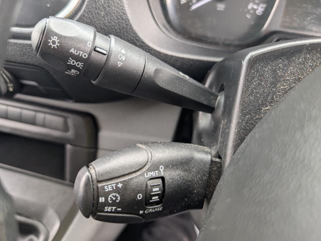 2020 Vauxhall Vivaro 2900 1.5D 100Ps Dynamic H1 Van (DS70JTX) Image 22