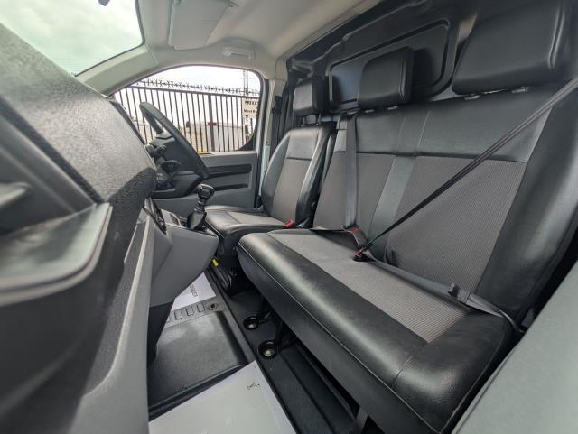 2020 Vauxhall Vivaro 2900 1.5D 100Ps Dynamic H1 Van (DS70JTX) Image 17