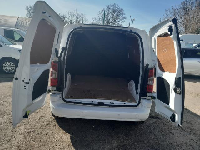 2020 Vauxhall Combo Cargo 2300 1.5 Turbo D 100Ps H1 Sportive Van (DS70JUF) Image 11