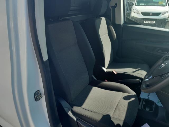 2020 Vauxhall Combo Cargo 2300 1.5 Turbo D 100Ps H1 Sportive Van (DS70JUF) Image 16