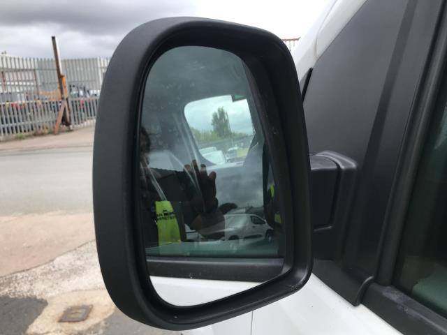 2020 Vauxhall Vivaro 2900 L2 H1 1.5D 100PS DYNAMIC EURO 6 (DS70JVK) Image 40