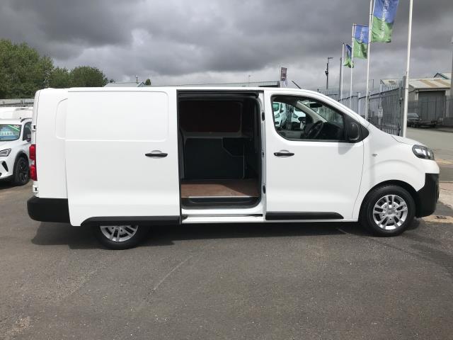 2020 Vauxhall Vivaro 2900 L2 H1 1.5D 100PS DYNAMIC EURO 6 (DS70JVK) Image 8