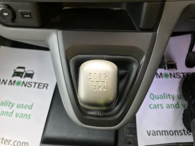 2020 Vauxhall Vivaro 2700 1.5D 100Ps Dynamic H1 Van (DS70KAE) Image 26