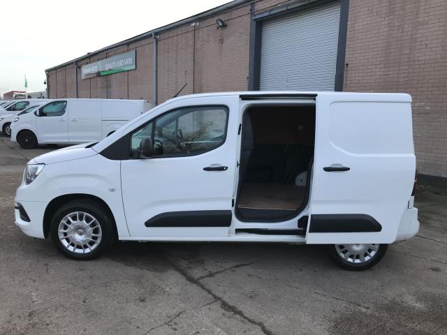 2021 Vauxhall Combo Cargo 2300 L1 H1 SPORTIVE 100PS EURO 6  (DS70WWB) Image 10