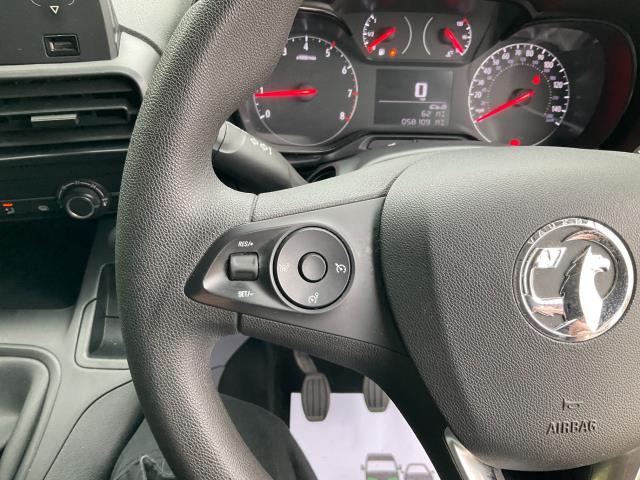 2020 Vauxhall Combo Cargo 2300 1.5 Turbo D 100Ps H1 Sportive Van (DS70WYL) Image 23